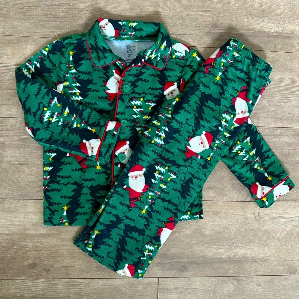 Carter’s 3T Toddler Boy Santa Pajamas Set Flannel
GUC

Bin KK